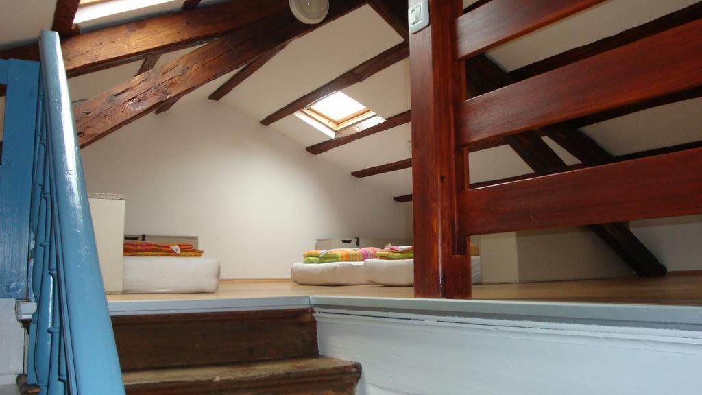 Hostel Alieti Izola Habitación foto